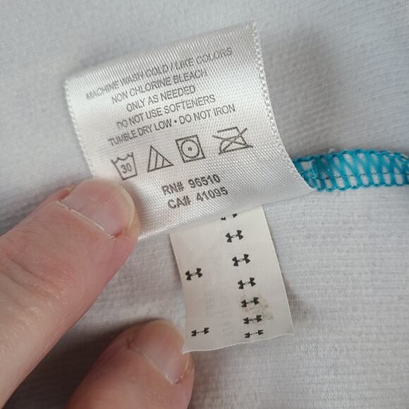 Under Armor Cold Gear V neck snap front long sleeve top Medium - Picture 9 of 11